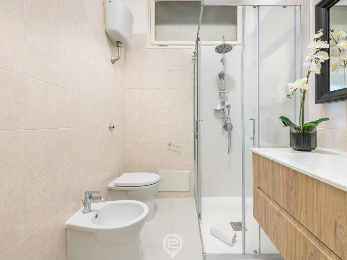 Garibaldi Central Apartment Кальярі Екстер'єр фото